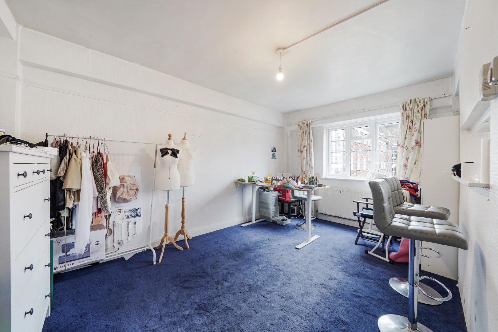 Modern Apartment Embassy House, West End Lane, West Hampstead